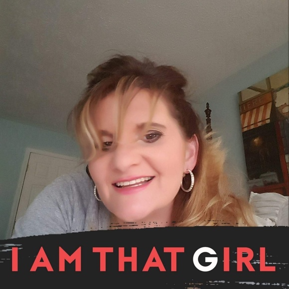 Meet your Posher, Wendy - Picture 4 of 4